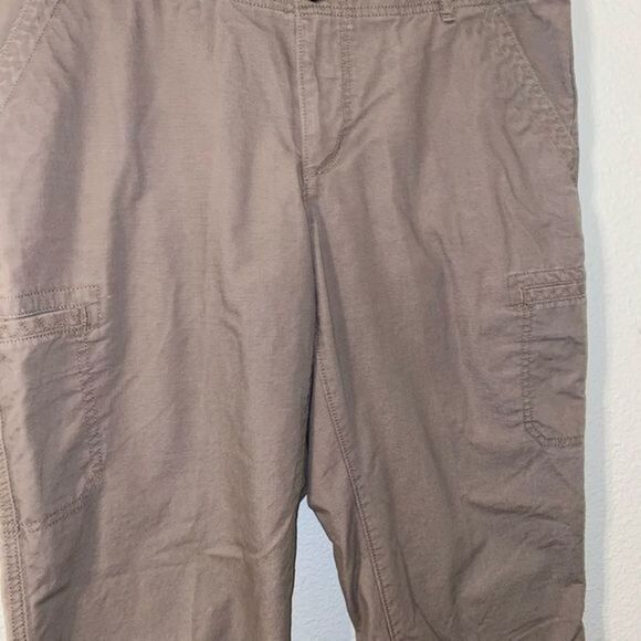 Eddie Bauer khaki cargo ripstop pants - Picture 4 of 6